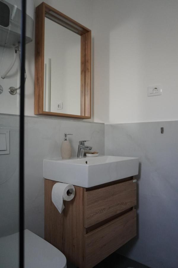 Fjaka Apartments & Rooms Sibenik Ngoại thất bức ảnh