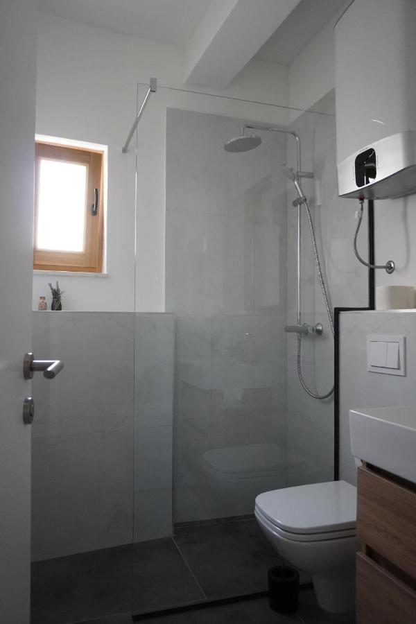 Fjaka Apartments & Rooms Sibenik Ngoại thất bức ảnh